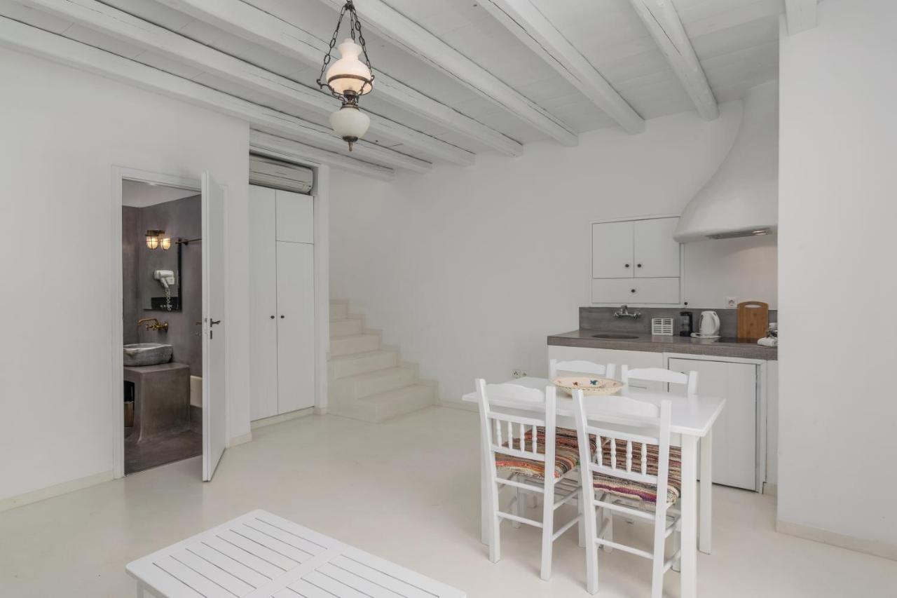 Thalassitra Private Pool Suites Αδάμας Εξωτερικό φωτογραφία